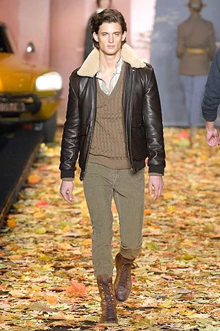 Look 32